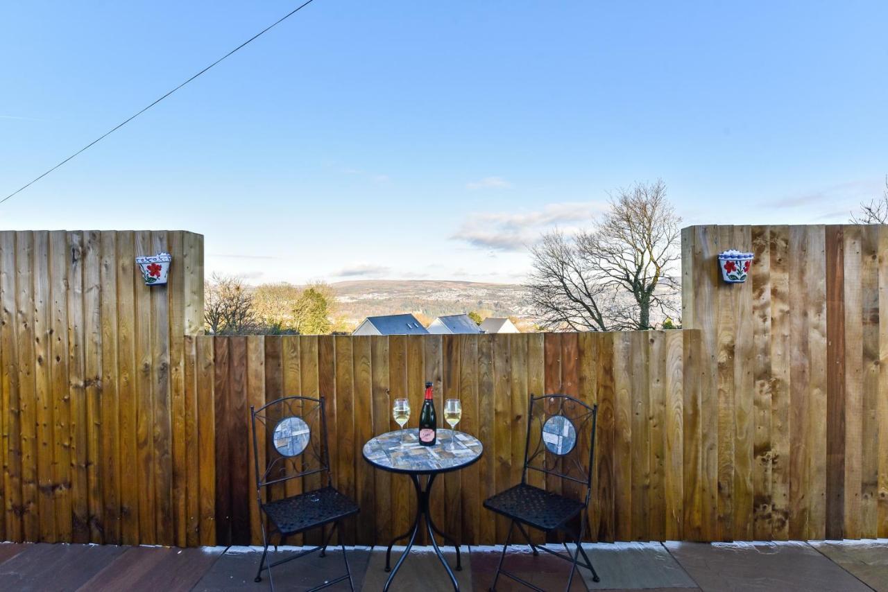 La Cantera Merthyr Tydfil Extérieur photo